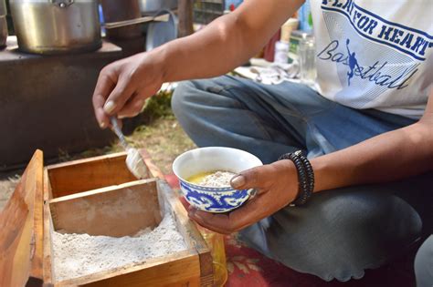  Tsampa with Yak Butter: Can You Truly Experience Shigatse Without Savoring This Hearty Tibetan Staple?