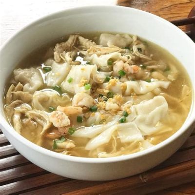  Pancit Molo? A Delicate Symphony of Broth and Savory Dumplings From Iloilo City!